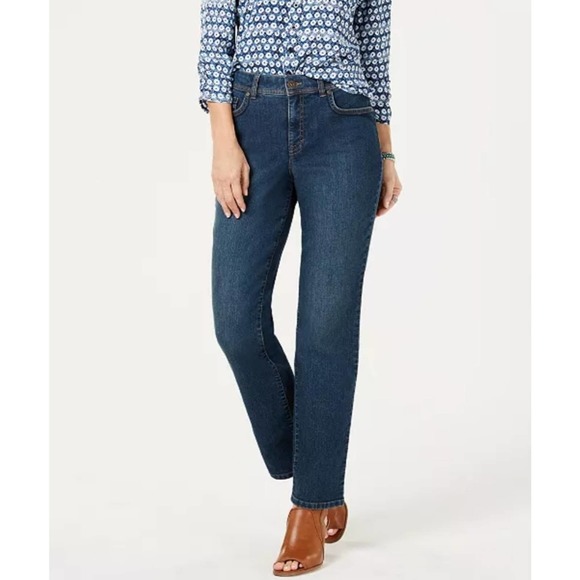 Style & Co Straight Leg High Rise Curvy Jeans 4 - Picture 1 of 9